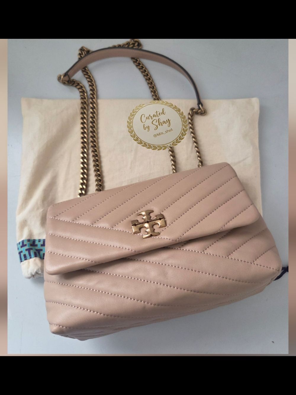 Tory Burch Quilted Kira Chevron Convertible Shoulder Bag in Devon Sand
